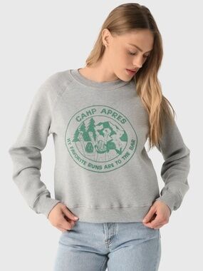 NWT $275 RE/DONE  Women's Camp Aprés Classic Crewneck in size Small!